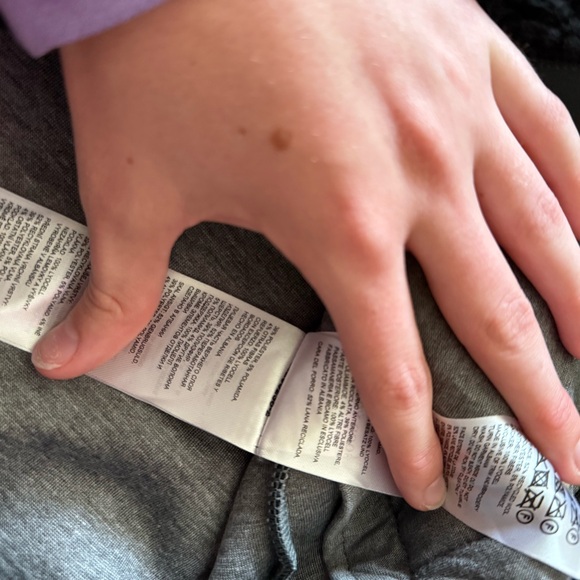 Canada Goose Renfrew Men’s Fleece Half-zip pull over - Picture 7 of 8